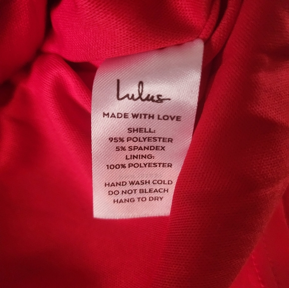 NWT😍 Lulu's, SEXY RED DRESS, w/ Zipper & Slit Back! XS - Picture 6 of 7